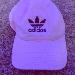 women’s hat! Cute for outfits